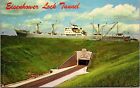 Vintage Massena NY Eisenhower Lock Tunnel Schiff St. Lawrence Seaway 1950er Jahre Postkarte