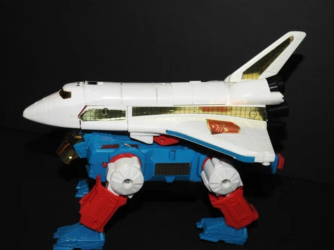 1986 G1 Sky Lynx Space Shuttle Transformers Hasbro Cover