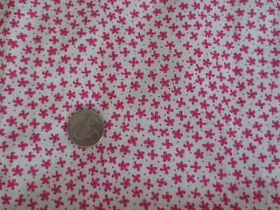 4239.  TELA DE ALGODÓN FLORAL ROSA para acolchar artesanal General Fabrics-44" x 1-5/8 yardas. Foto 1 de 3