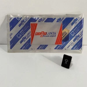 INTERRUTTORE ILLUMINAZIONE INTERNA MARRONE LANCIA Y10 ORIGINALE 180545070 - Foto 1 di 4