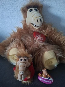 Alltes Alf Stofftier 1980 Höhe 26cm ,klammer ALF  Und Sammelfigur 1988 RARITÄT  - Bild 1 von 3