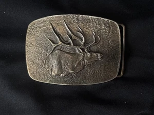 VINTAGE 1976 ** PULGING ELK ** KUNST GEDENK GÜRTELSCHNALLE von Wyoming Studios - Bild 1 von 4