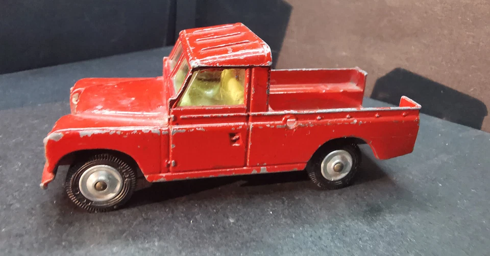 CORGI TOYS   LAND ROVER 109 W.D..   PICK UP PICKUP as per photos - Immagine 1 di 4