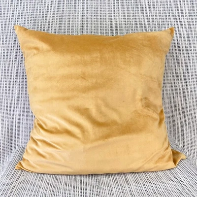 Cloud9 Designs Almohada de Terciopelo Noé Oro Tiro Decoración Sin Inserto 22 x 22 Cuadrado Falsa Foto 1 de 4