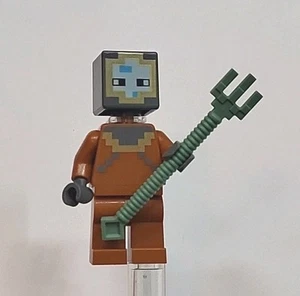 LEGO MINECRAFT DIVER MINIFIGURE min109 USED FROM 21180 w/TRIDENT - Picture 1 of 3