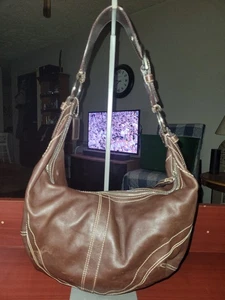 Vintage Coach braun Leder Halbmond Hobo 16 x 9 Reißverschluss 10032 Coach - Bild 1 von 8