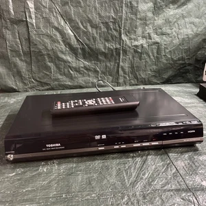 Toshiba D-R410 HDMI DVD Video Recorder Player DVD-RW+RW +R W/Remote Tested Works - Picture 1 of 4