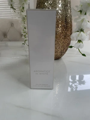 CLINIQUE AROMATICS IN WHITE EDP 50ML (FLUID) - Image 1 of 2