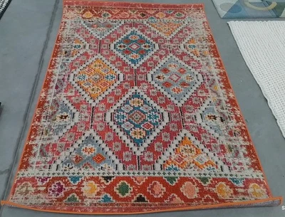 RUST / PINK 4'-0" x 6'-0" Flaw in Rug, Reduced Price 1172790885 MAD418Q-4 - Image 1 of 4
