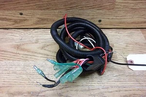 Arnés de cableado YAMAHA WAVE RAIDER 700/701 SUPERJET FABRICANTE DE EQUIPOS ORIGINALES #42B224J - Imagen 1 de 1