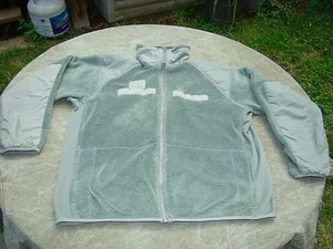 US Army M/R Foliage Green Polartec Fleece Jacket ECWCS Medium Regular Excellent - Picture 1 of 12