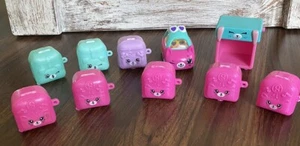SHOPKINS McDonald’s Cases x 7 Cutie Car w/ Driver Side Table - Picture 1 of 4