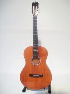 Guitare miniature Classique - Photo 1/2