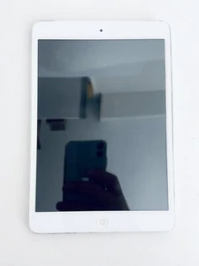 Apple iPad Mini A1454 32GB WiFi Cellular Silver 7.9" Not Working - Picture 1 of 8