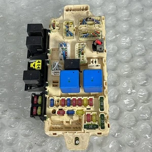 INTERIOR FUSE BOX BOARD AND ETACS FOR MITSUBISHI PAJERO SHOGUN V65W MK3 3.5 GDi - Imagen 1 de 9