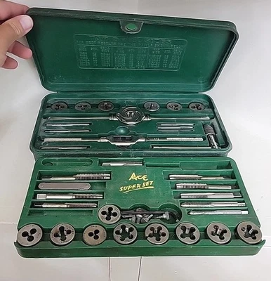ACE SUPER SET, SAE, TAP & DIE #614, HENRY L. HANSON CO, WORCESTER, MASS. USA - Image 1 of 4