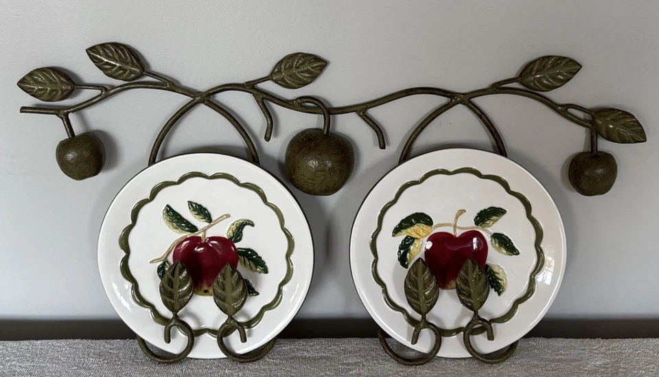 Estante de exhibición de 2 placas de hierro forjado Apple con placas horizontales colgantes raro MWW Foto 1 de 4