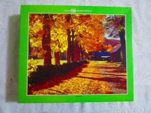 Golden Leaves 750 Piece Jigsaw Puzzle (Guild) VINTAGE - Picture 1 of 6