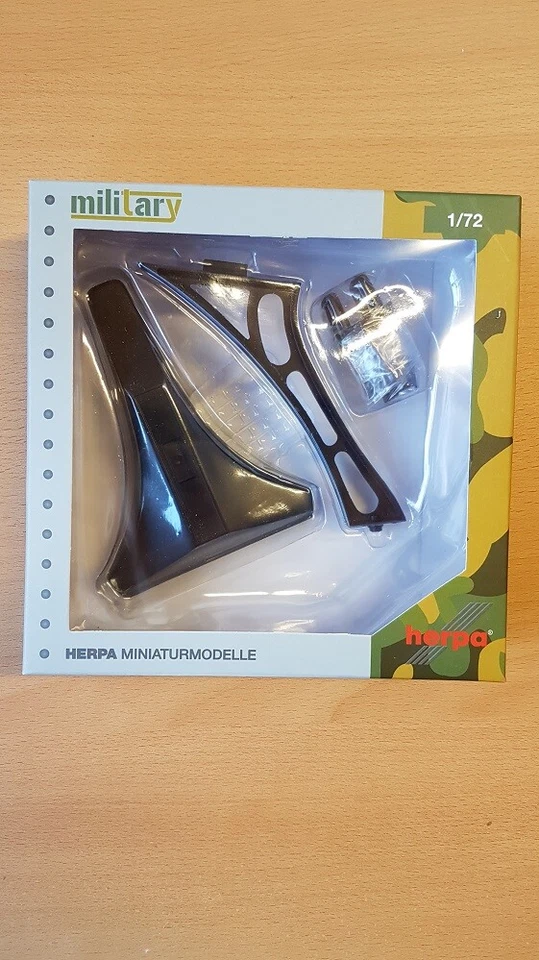 Herpa 580595 - 1/72 Per / A-18 Display Stand - Nuovo - Immagine 1 di 1