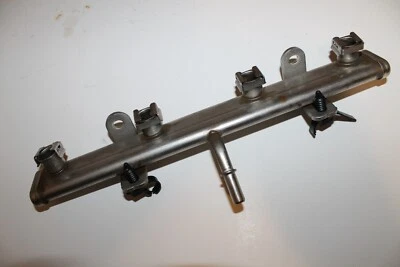 Fiat 500 Sport 2012-2017 1,4 motor riel de combustible 4627223AA Foto 1 de 2