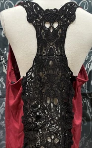 Burgundy Midnight Hour Hot Topic Skull Crochet Back Womens Tank Top Plus Size 1L - Picture 1 of 13