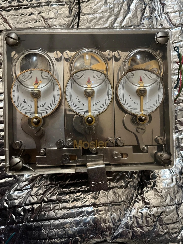 Mosler Temporizador Seguro con Llave Perfecto Funcionamiento Foto 1 de 4