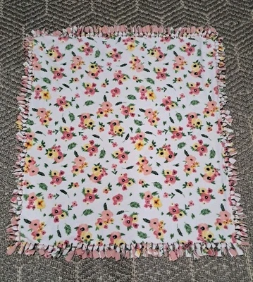 Manta de tela polar reversible hecha a mano con patrón floral rosa Foto 1 de 4