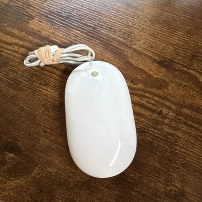 Apple USB Wired Optical Mouse (A1152) - Image 1 of 3