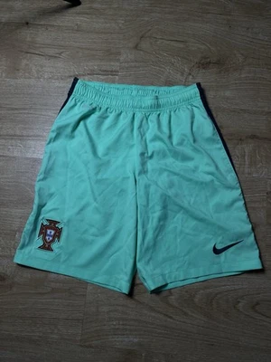 PANTALONES CORTOS DE FÚTBOL LOCAL PORTUGAL 2016 2017 NIKE TALLA S HOMBRE VERDE Foto 1 de 4