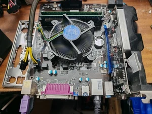 MSI B85M-P33 V2 socket 1150 + Intel i5 4460 + 8gb ddr3+ I/O shield - Picture 1 of 6