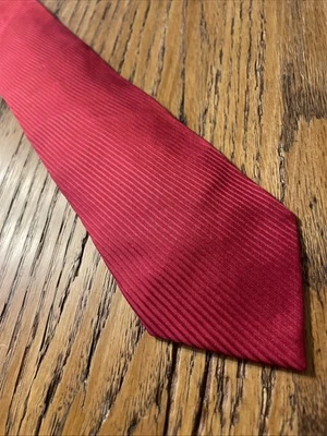 Vintage EUC Giorgio Armani Silk Rib Tie Solid Red Semi Skinny Made In Italy - Image 1 of 4