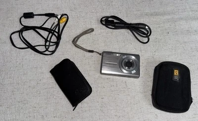 Casio Exilim EX-Z75 Digital Camera 7.2MP Silver W/ HDMI Case Logic Not Tested - Image 1 of 4