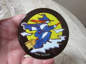 1990's Halloween Witch button - Picture 1 of 2