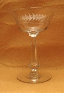 Vintage Heisey Laurel Wreath Etched Crystal Champagne/Tall Sherbet Glass - Picture 1 of 2
