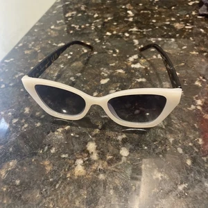 Martha Stewart cats eye sunglasses HHMS0713 – B - Foto 1 di 6