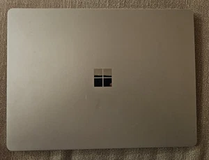 Microsoft Surface Laptop Go 12.4" touch Intel i5-1035G1 8GB 128GB SSD W11P - Picture 1 of 8