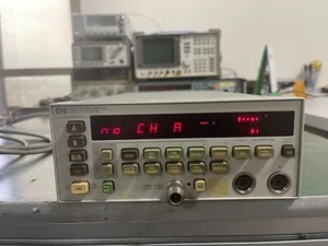 HP Agilent 438A Misuratore di potenza doppio canale 100 kHz -50 GHz _6360 - Foto 1 di 15