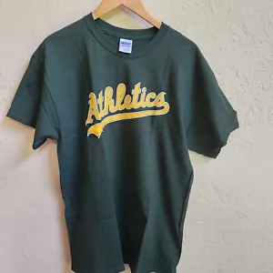 T-shirt Oakland Athletics da uomo verde grafica girocollo manica corta MLB - Foto 1 di 6