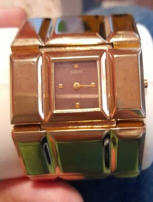 Orologio GUESS   Donna acciaio dorato  regolabile. - Immagine 1 di 4