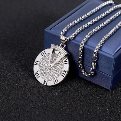 Collana con ciondolo numeri romani chic con disegno in lega d'argento girevole - Immagine 1 di 4