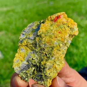Piedra espiritual cristal simbiótico realgar amarillo natural raro 86 g curación - Imagen 1 de 20
