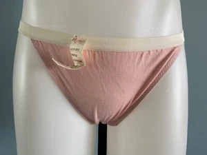 Vintage Lily of France String Bikini Rosa Höschen Neu aus altem Lagerbestand Baumwolle hochgeschnitten Größe MED  - Bild 1 von 8