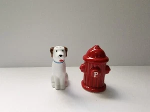 Springer Spaniel and Fire Hydrant Salt and Pepper Shakers New, unique rar - Picture 1 of 5