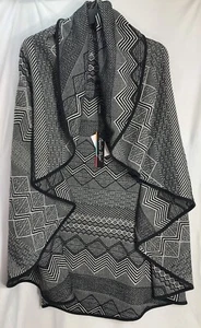 Charlie Paige Women’s White Black Aztec Print Sleeveless Circle Cape Cardigan OS - Picture 1 of 12