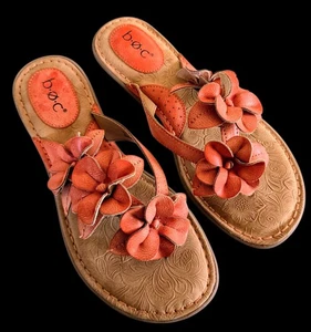 BOC Born Women’s Size 7 Faux Leather Orange Floral Thong Flip Flops Sandals NEW - Picture 1 of 9
