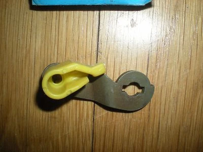 Ford Mustang 1979 1980 PESTILLO PUERTA DELANTERA PALANCA DE OPERACIÓN DERECHA NUEVO EN STOCK Foto 1 de 3