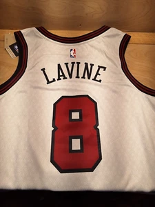 Camiseta Zach Lavine Bulls City Edition talla 52 nueva con etiquetas Nike Dri Fit auténtica - Imagen 1 de 14