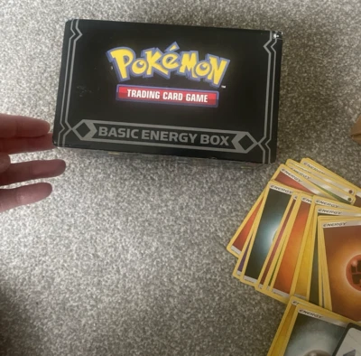 Pokemon Sammelkarten - Energie (450 Karten) plus Codekarte - Bild 1 von 4