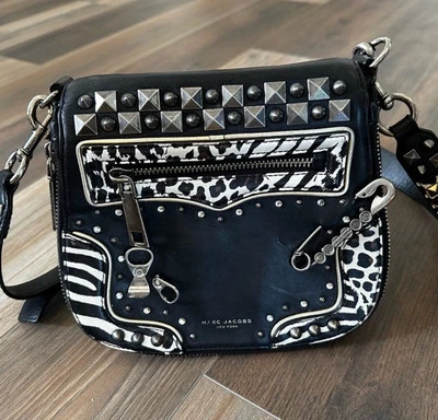 Raro** Bolso montura Marc Jacob’ Mashup con estampado animal. Foto 1 de 4