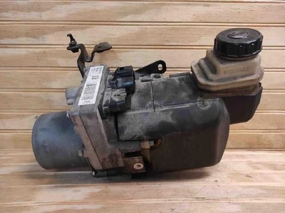 2013-2016 Nissan Pathfinder 3.5L Electric Power Steering Pump Assembly - Image 1 of 4